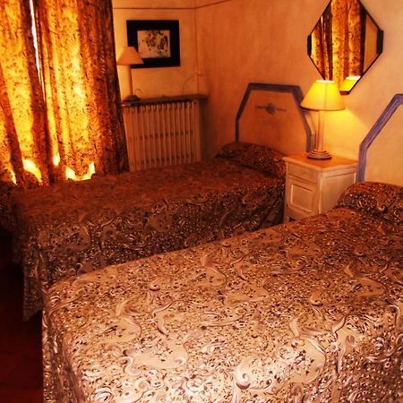 La Maison Aux Volets Bleus Bed & Breakfast Венаск Екстериор снимка