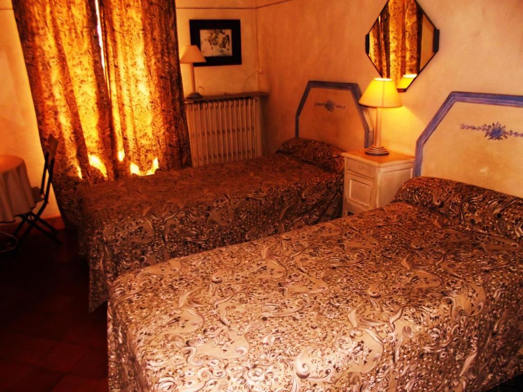 La Maison Aux Volets Bleus Bed & Breakfast Венаск Екстериор снимка